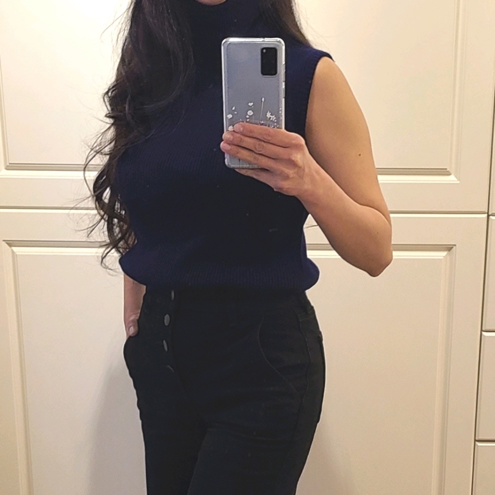Vintage Turtleneck Sleeveless Knit